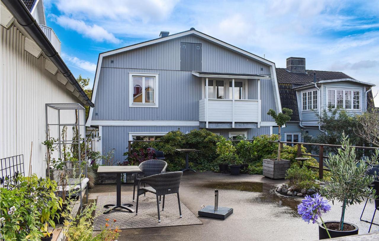 Cozy Home In Karlskrona With Kitchen Esterno foto